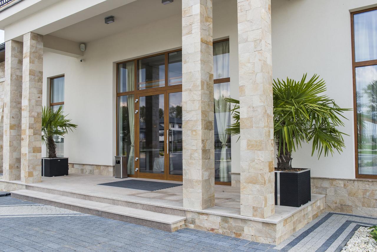 Hotel Aleksandria Siedlce Exterior photo